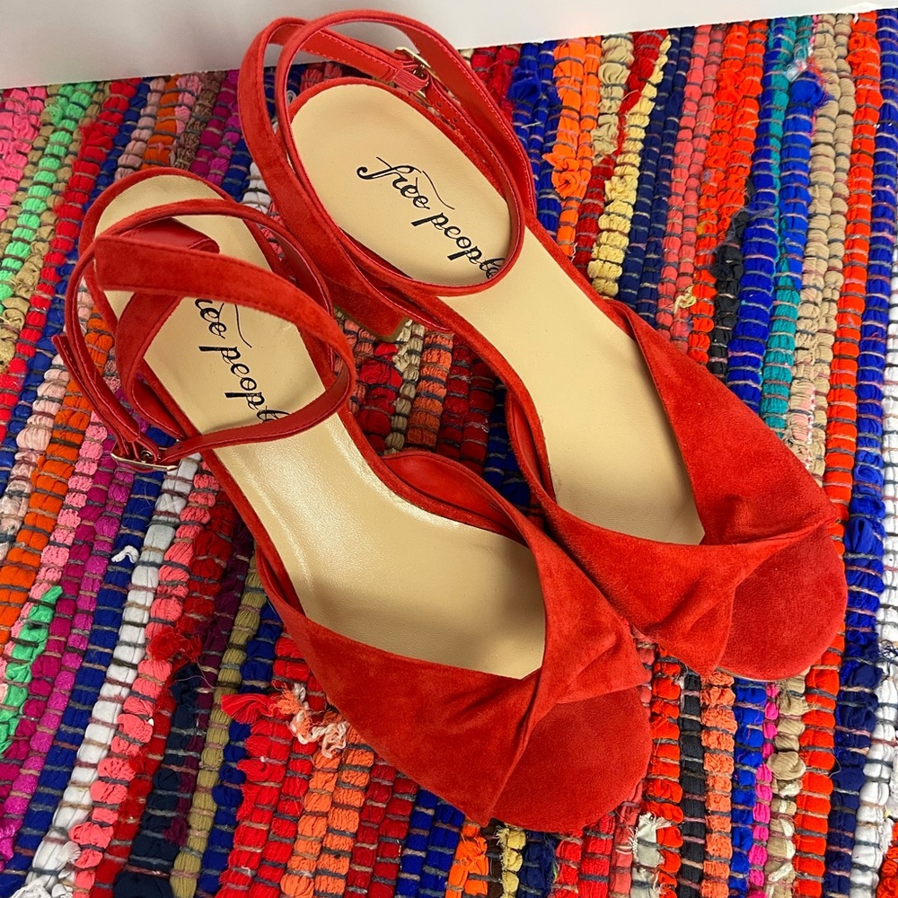 Free People Suede Coral Sandals women’s size 40 (9.5)
